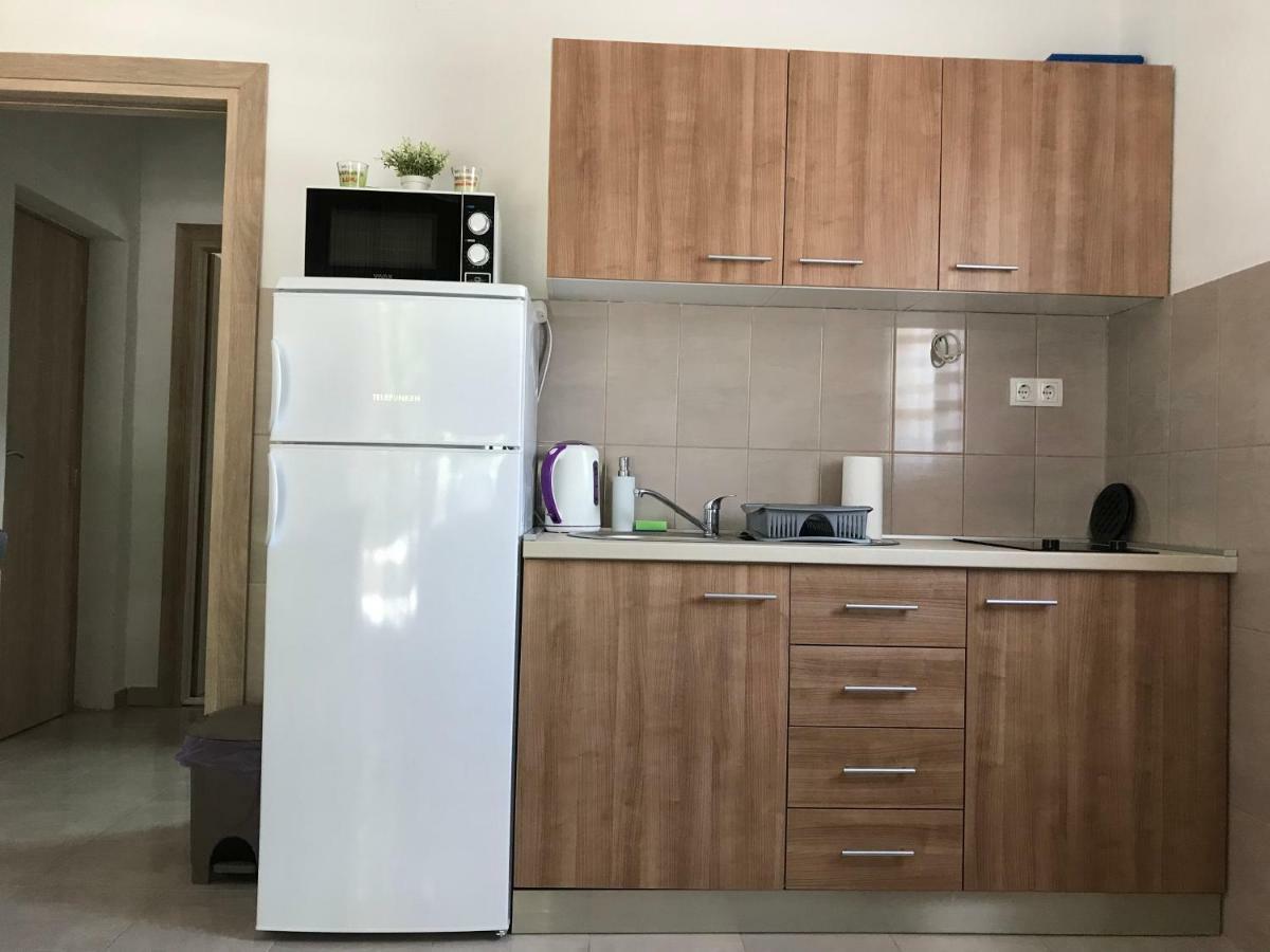 Apartman Mirjana With Terrace And Free Parking Donji Okrug  Kültér fotó
